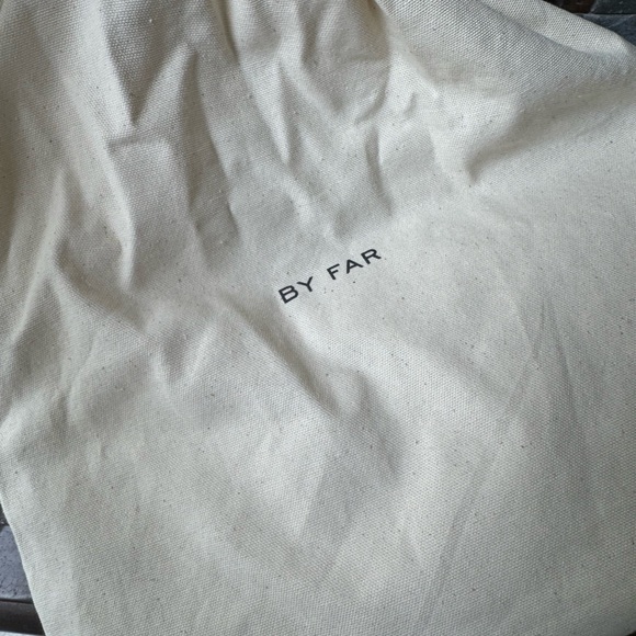 By Far Miranda Elegant Cream Croc-Embossed Shoulder Bag - Picture 6 of 6